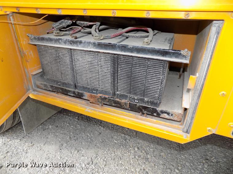 image for item DB8596 2005 International FE school bus