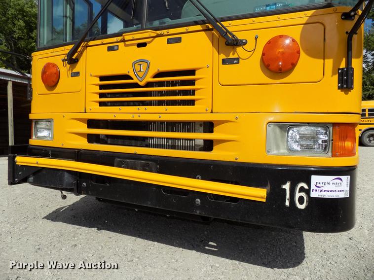 image for item DB8596 2005 International FE school bus