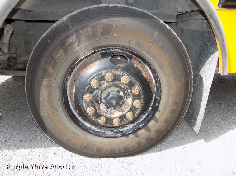 image for item DB8596 2005 International FE school bus