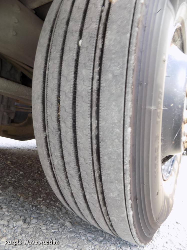 image for item DB8596 2005 International FE school bus