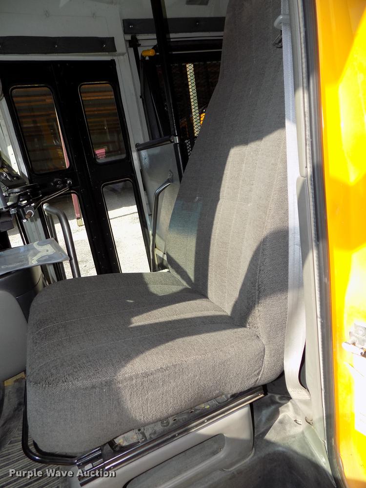 image for item DB8597 2000 Chevrolet Express school bus