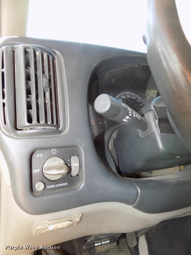 image for item DB8597 2000 Chevrolet Express school bus