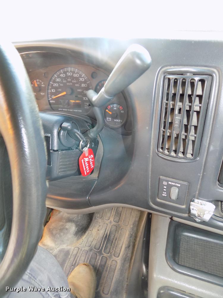 image for item DB8597 2000 Chevrolet Express school bus