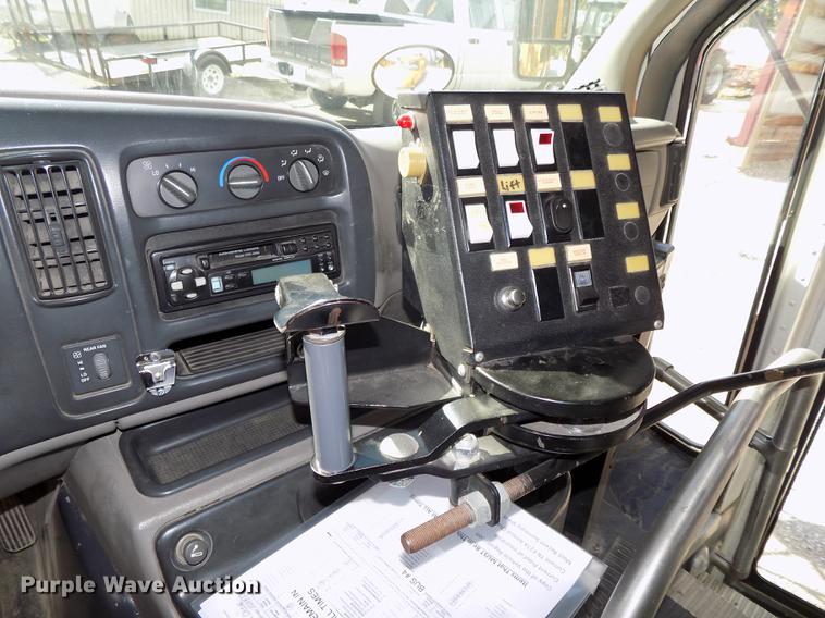 image for item DB8597 2000 Chevrolet Express school bus