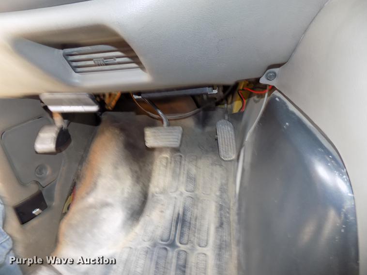 image for item DB8597 2000 Chevrolet Express school bus