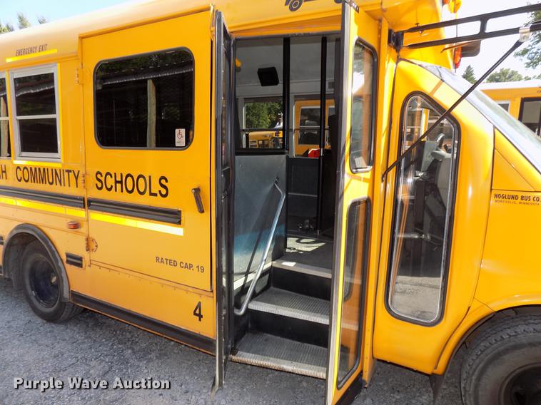 image for item DB8597 2000 Chevrolet Express school bus
