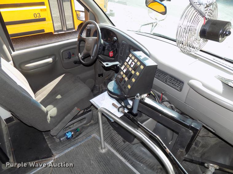 image for item DB8597 2000 Chevrolet Express school bus