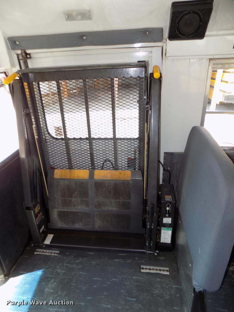 image for item DB8597 2000 Chevrolet Express school bus