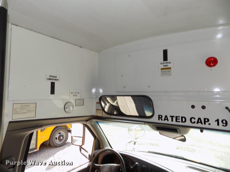 image for item DB8597 2000 Chevrolet Express school bus