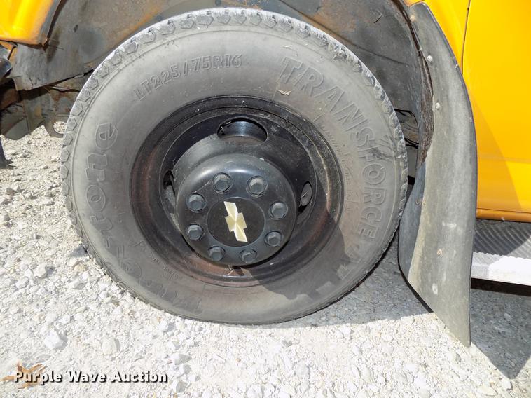 image for item DB8597 2000 Chevrolet Express school bus