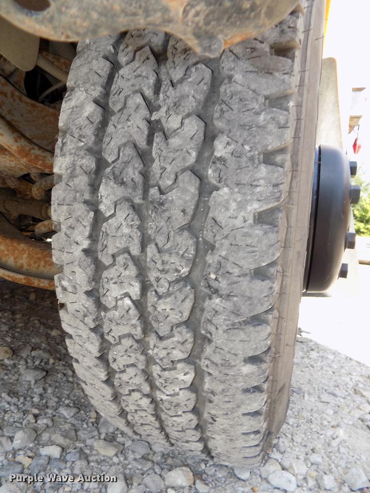 image for item DB8597 2000 Chevrolet Express school bus