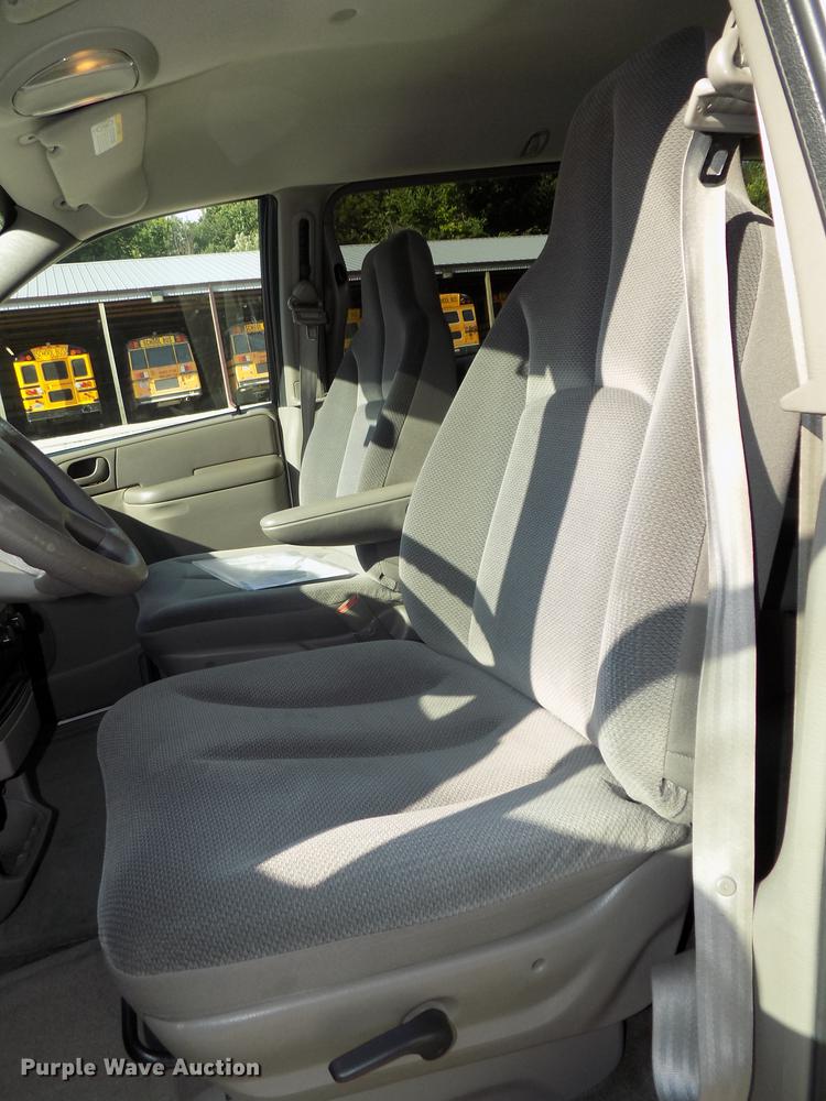 image for item DB8599 2003 Dodge Grand Caravan van