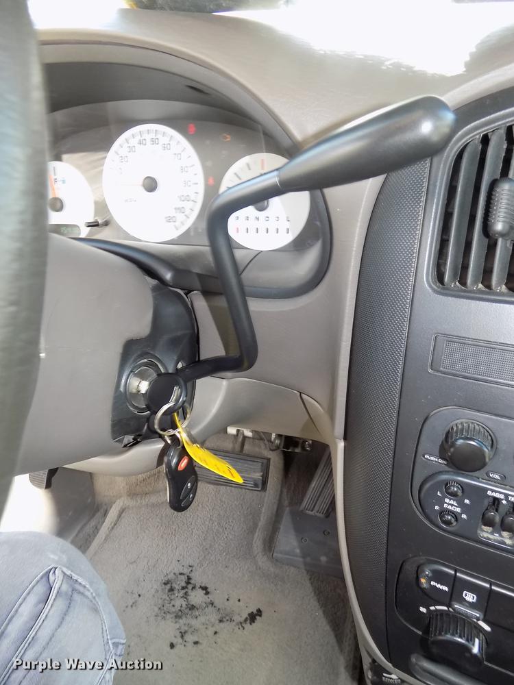 image for item DB8599 2003 Dodge Grand Caravan van