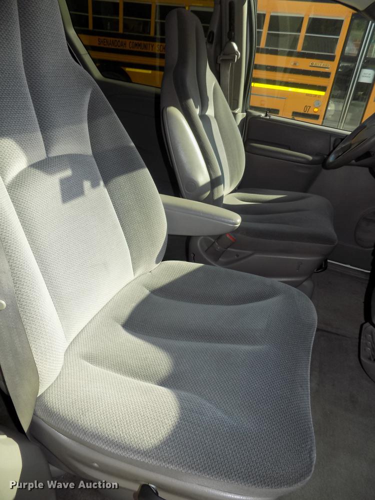 image for item DB8599 2003 Dodge Grand Caravan van