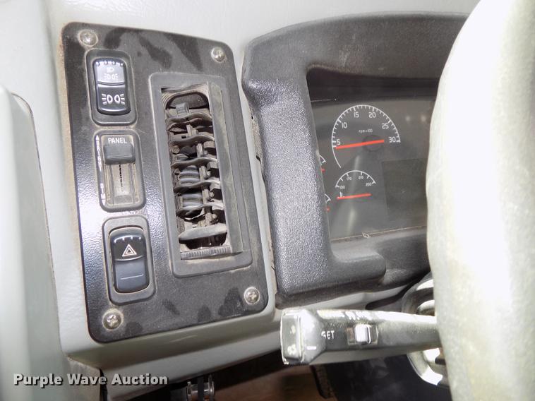 image for item DB8600 2008 Blue Bird Vision school bus