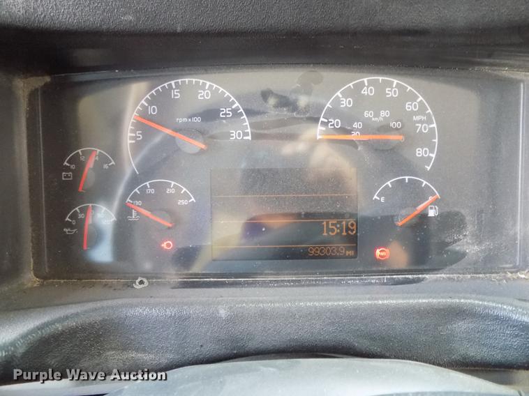 image for item DB8600 2008 Blue Bird Vision school bus