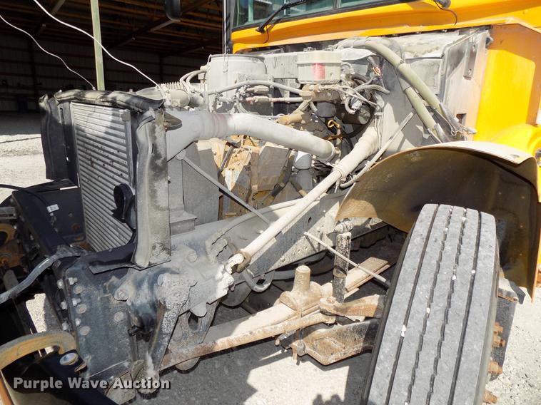 image for item DB8600 2008 Blue Bird Vision school bus