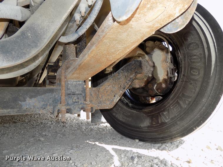 image for item DB8600 2008 Blue Bird Vision school bus