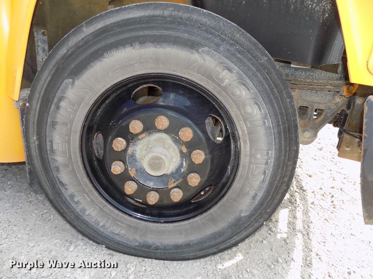 image for item DB8600 2008 Blue Bird Vision school bus