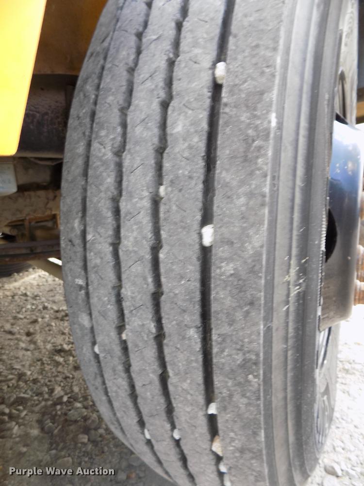 image for item DB8600 2008 Blue Bird Vision school bus