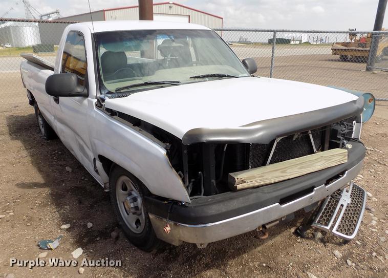 image for item DB9207 2003 Chevrolet Silverado 1500 pickup truck