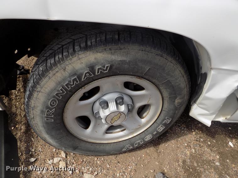 image for item DB9207 2003 Chevrolet Silverado 1500 pickup truck