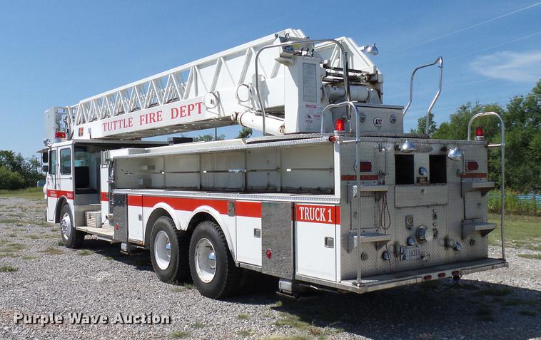 image for item DD3444 1981 Pierce U-1844M fire truck