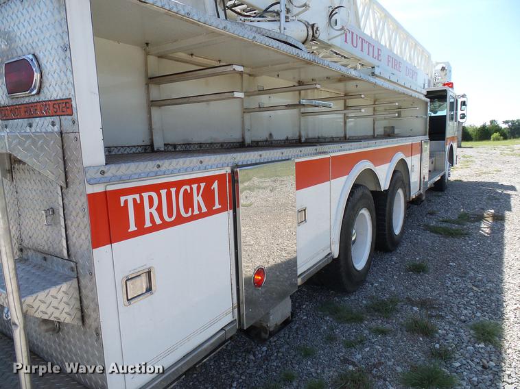 image for item DD3444 1981 Pierce U-1844M fire truck