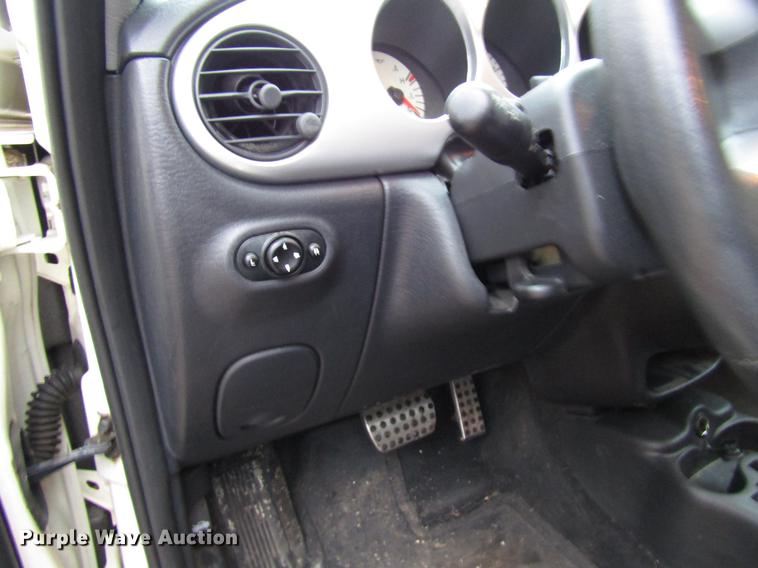 image for item DD4283 2004 Chrysler PT Cruiser