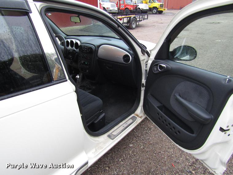 image for item DD4283 2004 Chrysler PT Cruiser