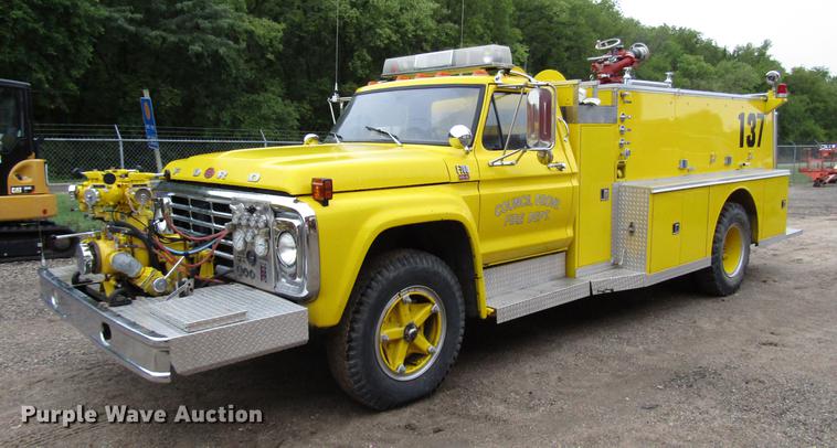 image for item DD4284 1979 Ford F700 fire truck