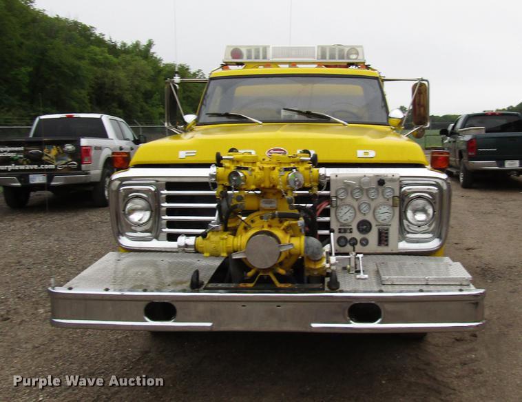 image for item DD4284 1979 Ford F700 fire truck