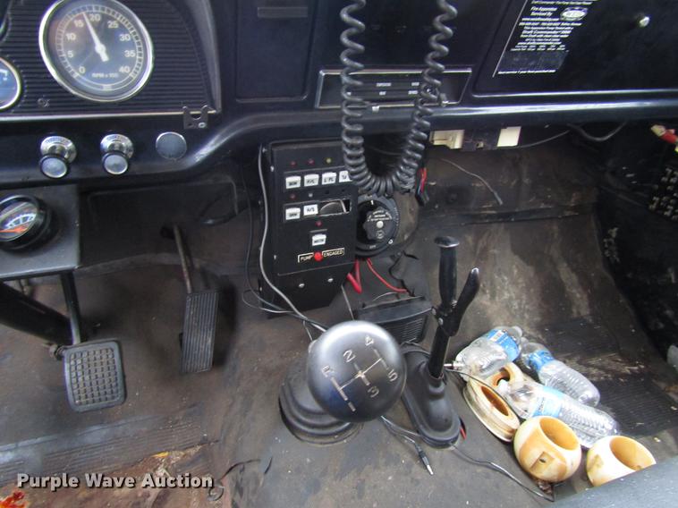 image for item DD4284 1979 Ford F700 fire truck