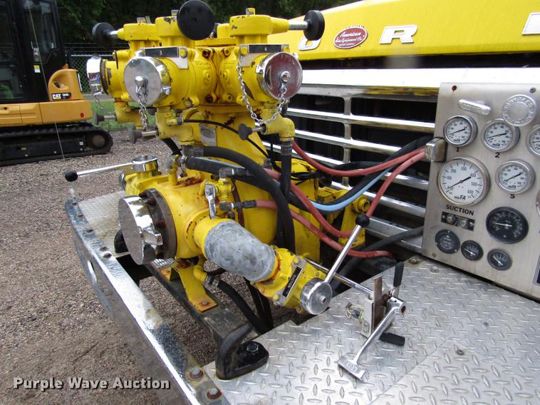 image for item DD4284 1979 Ford F700 fire truck