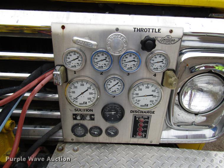 image for item DD4284 1979 Ford F700 fire truck