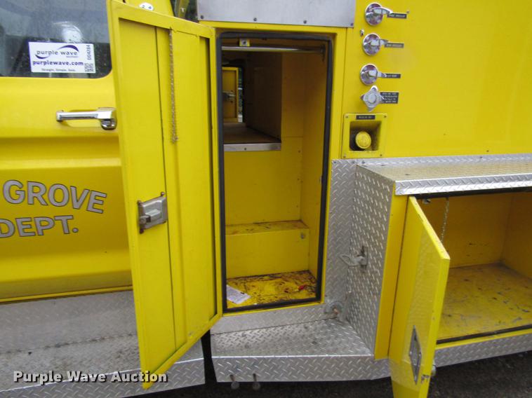 image for item DD4284 1979 Ford F700 fire truck