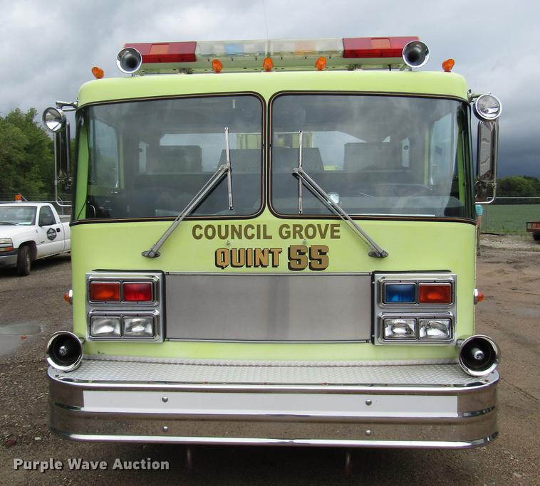 image for item DD4285 1984 Spartan Quint fire truck