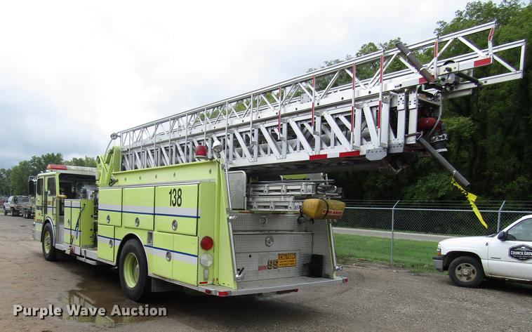 image for item DD4285 1984 Spartan Quint fire truck