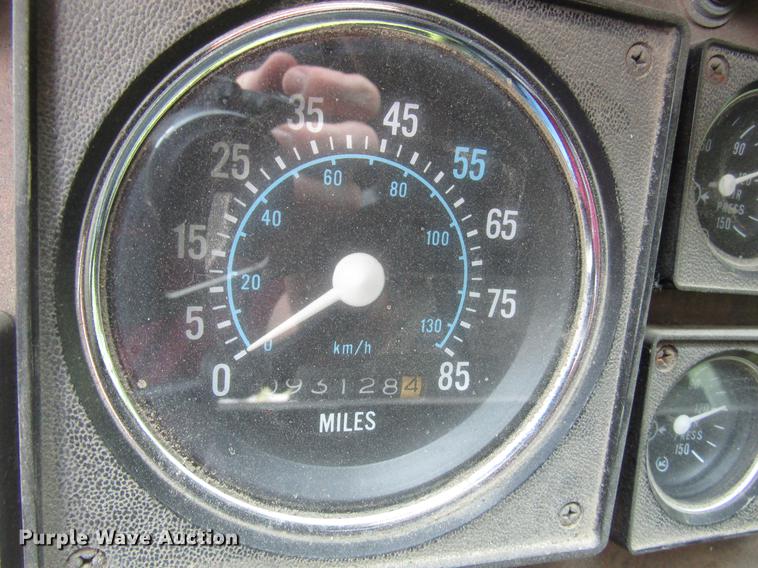 image for item DD4285 1984 Spartan Quint fire truck