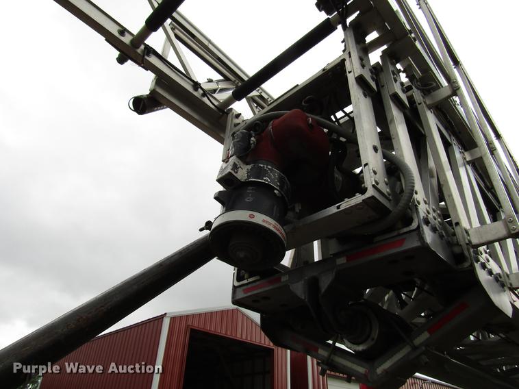 image for item DD4285 1984 Spartan Quint fire truck