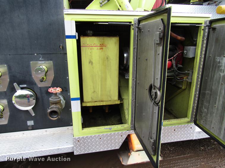 image for item DD4285 1984 Spartan Quint fire truck