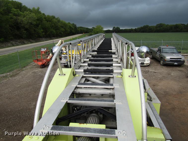 image for item DD4285 1984 Spartan Quint fire truck