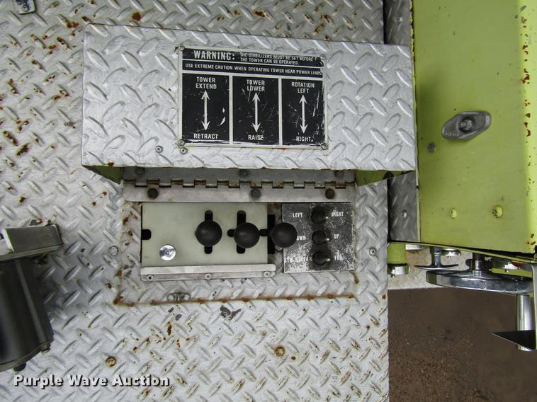 image for item DD4285 1984 Spartan Quint fire truck