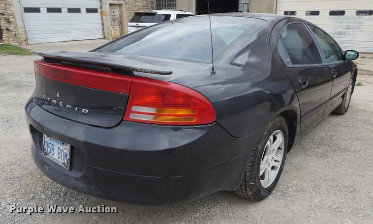 image for item DD6517 2000 Dodge Intrepid