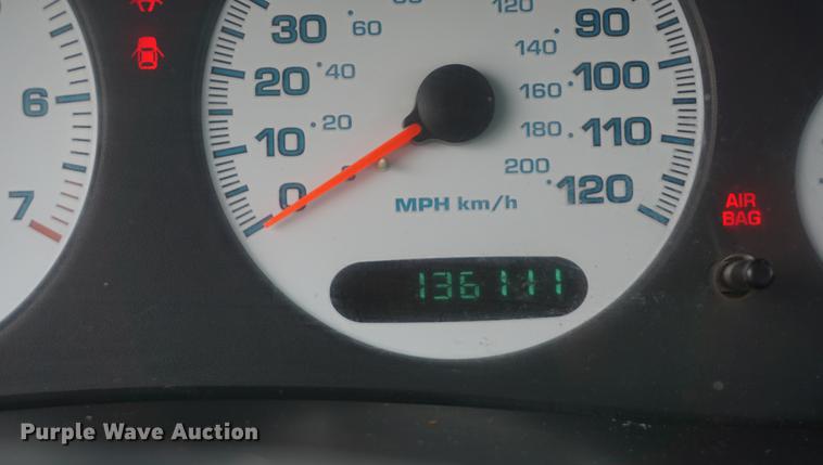 image for item DD6517 2000 Dodge Intrepid