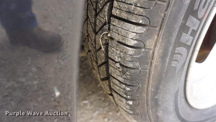 image for item DD6517 2000 Dodge Intrepid