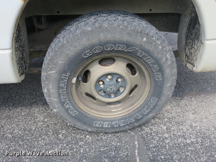 image for item DE3820 2001 Dodge Dakota pickup truck