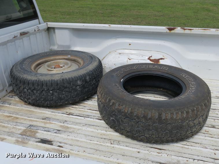 image for item DE3820 2001 Dodge Dakota pickup truck