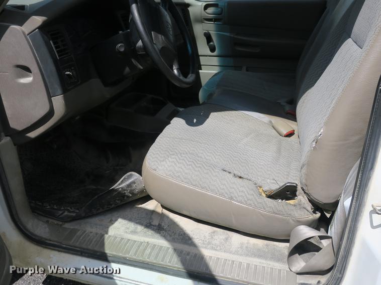 image for item DE3820 2001 Dodge Dakota pickup truck