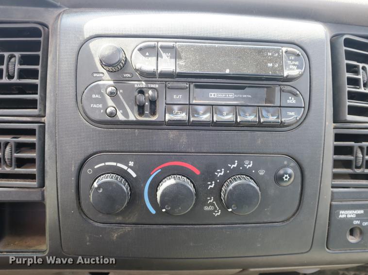 image for item DE3820 2001 Dodge Dakota pickup truck